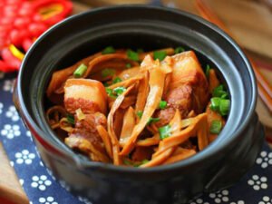 Thịt ba chỉ kho măng - đặt tiệc 247