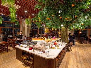 Tổ chức tiệc buffet đẳng cấp tại Đông Hoa Restaurant