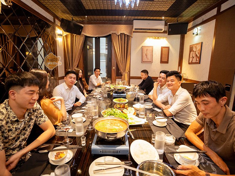Nhà hàng Thẩm: Điểm đến hoàn Hảo cho mọi buổi tiệc Nhà hàng Thẩm: Điểm đến hoàn Hảo cho mọi buổi tiệc