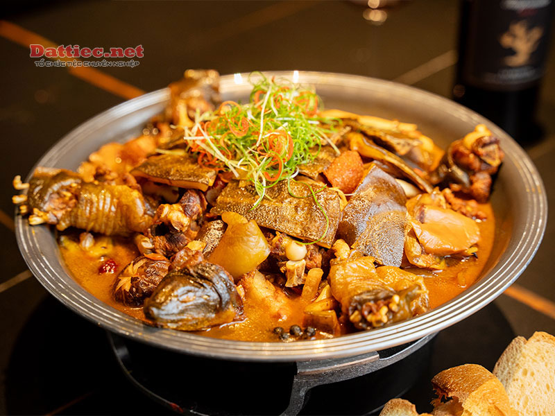 Nhà hàng Thẩm - Nơi trải nghiệm ẩm thực giữa phố thị tấp nập Nhà hàng Thẩm - Nơi trải nghiệm ẩm thực giữa phố thị tấp nập