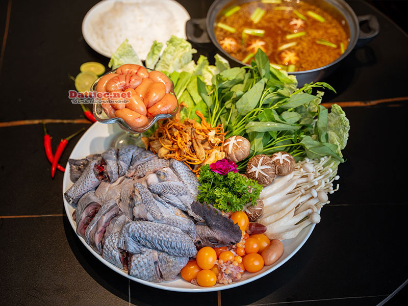 Nhà hàng Thẩm - Nơi trải nghiệm ẩm thực giữa phố thị tấp nập Nhà hàng Thẩm - Nơi trải nghiệm ẩm thực giữa phố thị tấp nập
