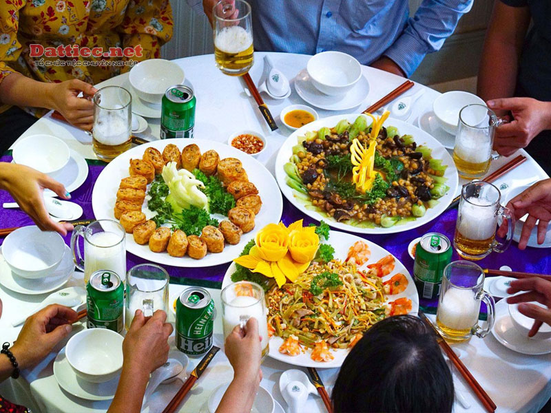 Tiệc tại gia và những chú ý cần thiết Tiệc tại gia và những chú ý cần thiết